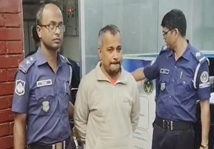 ইন্টারপোলের সহায়তায় হত্যা মামলার আসামীকে দেশে আনা হলো
