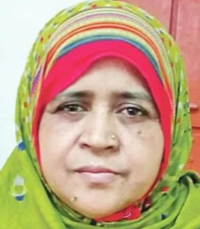 ছিনতাইকারীর হ্যাচকা টান, স্কুল শিক্ষক নিহত, দুই  ঘাতক আটক