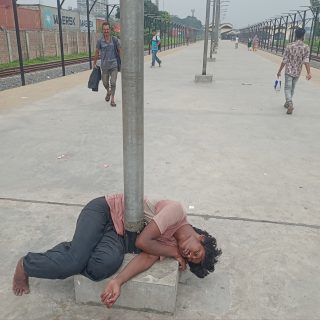 জীবন যেখানে যেমন
